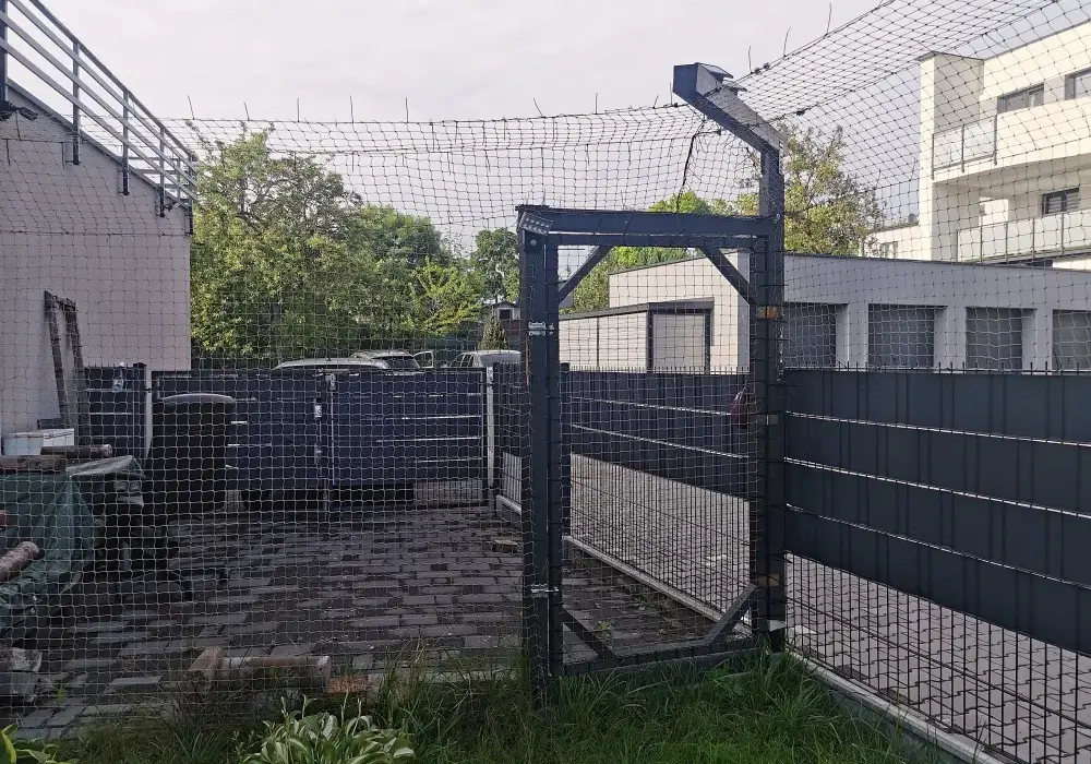 Ogrodzenie na kotwach: szybki i ekologiczny sposób na stabilne ogrodzenie