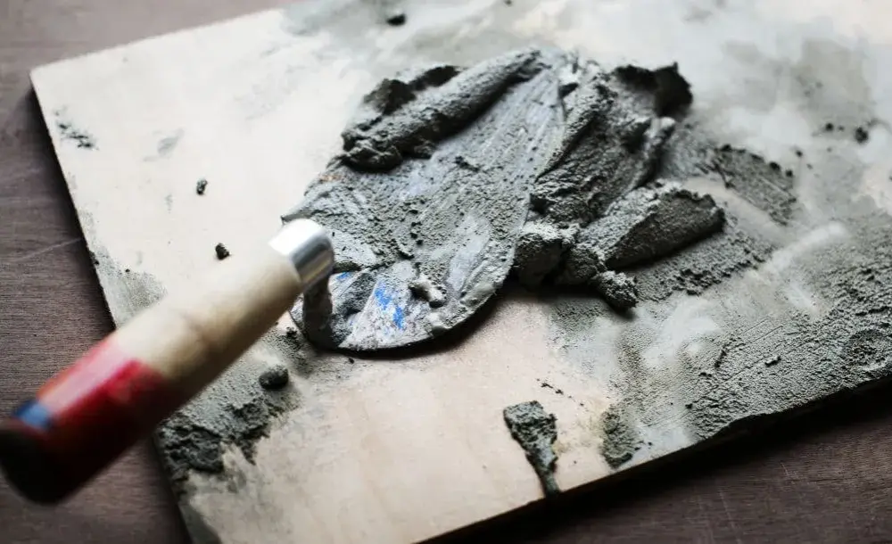 Cement 1 czy 2 - Kluczowe różnice, które mogą kosztować Cię więcej