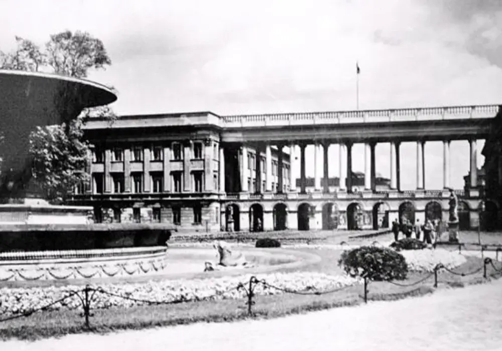 Kto wybudował pałac saski w Warszawie? Fascynująca historia i architektura