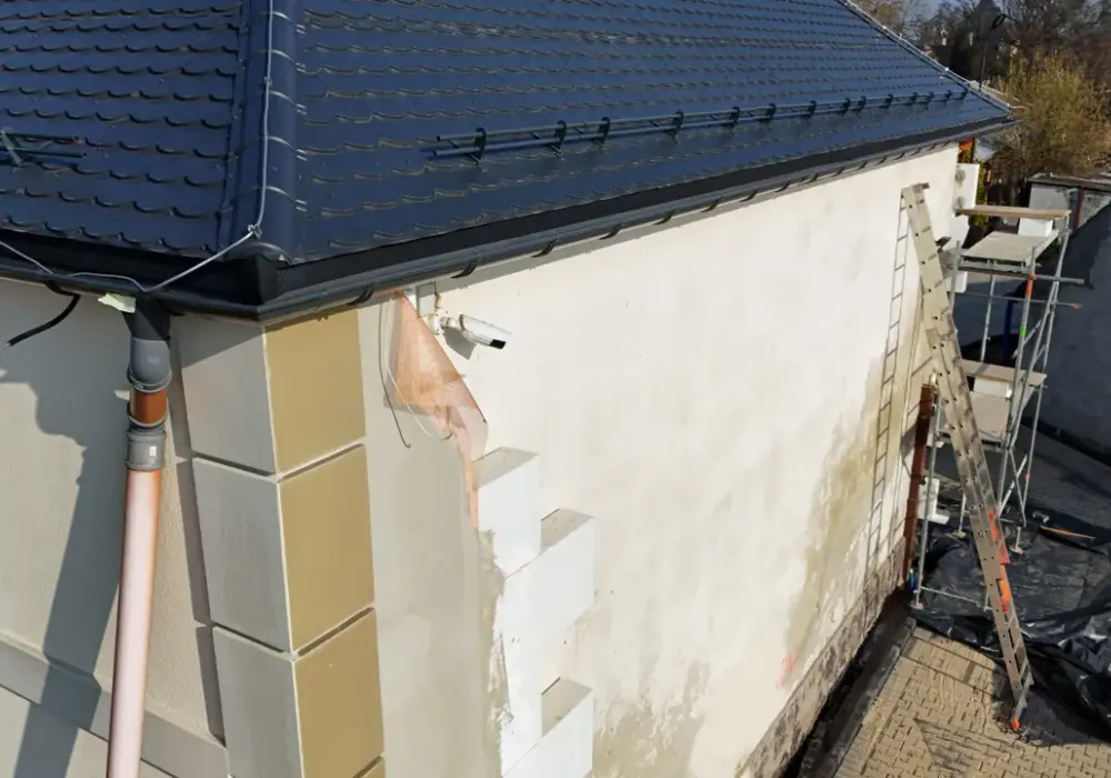 Jaki styropian na elewację wybrać? Poradnik krok po kroku