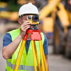 Ile kosztuje podział domu przez geodetę? Sprawdź ukryte koszty!