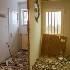 Ile trwa remont łazienki w bloku? Sprawdź, co może opóźnić prace