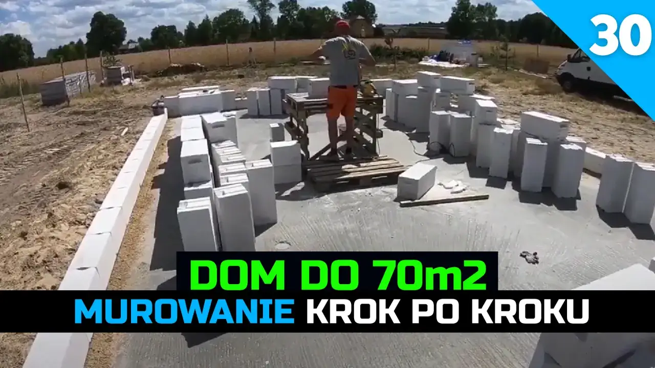Budowa domu do 70m2: murowanie krok po kroku. Dowiedz się, ile kosztuje projekt domu i jak go zrealizować.