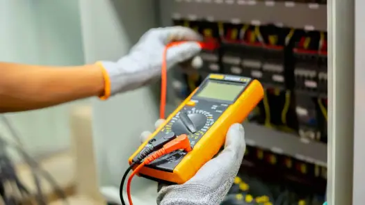 Pomiary elektryczne cennik 2026 - Ile zapłacisz za dom i mieszkanie?