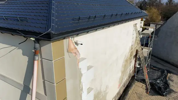 Jaki styropian na elewację wybrać? Poradnik krok po kroku